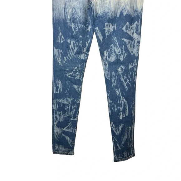 1773. FASHION NOVA BLEACH DYED SKINNY FIT‎ DENIM JEANS SIZE 9 FACTORY DISTRESSED - Picture 9 of 9